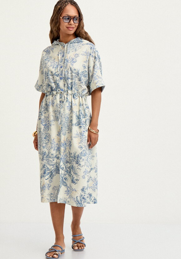 Платье изо льна с капюшоном шир.  580, рис. 16