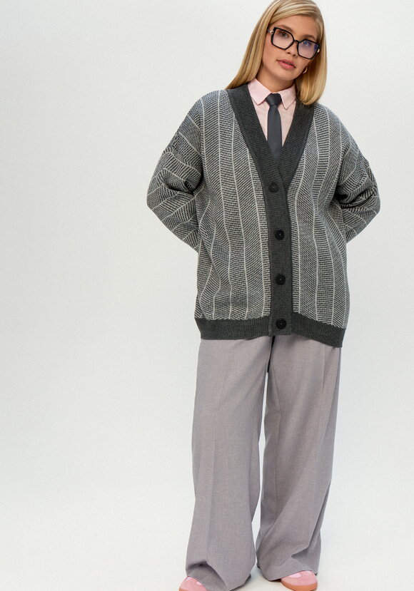 Кардиган монохромный с вертикальной полосой шир.  580, рис. 7