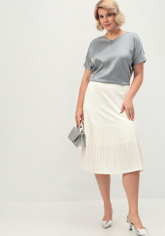 Блуза шелковая с V-образным вырезом шир.  580, рис. 27