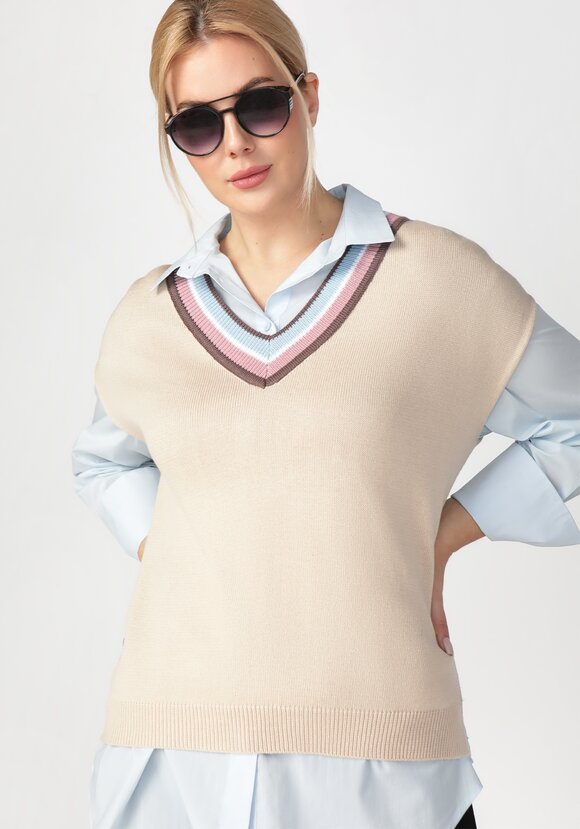 Жилет женский с яркими полосами по V вырезу шир.  580, рис. 15