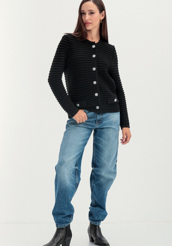 Пиджак в полоску на металлических пуговицах шир.  580, рис. 11