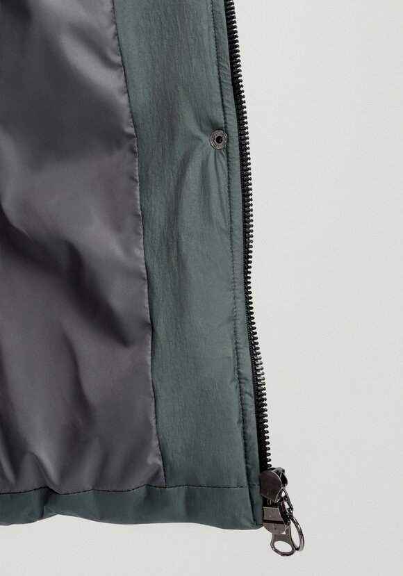 Пальто удлиненное с меховым капюшоном шир.  580, рис. 18