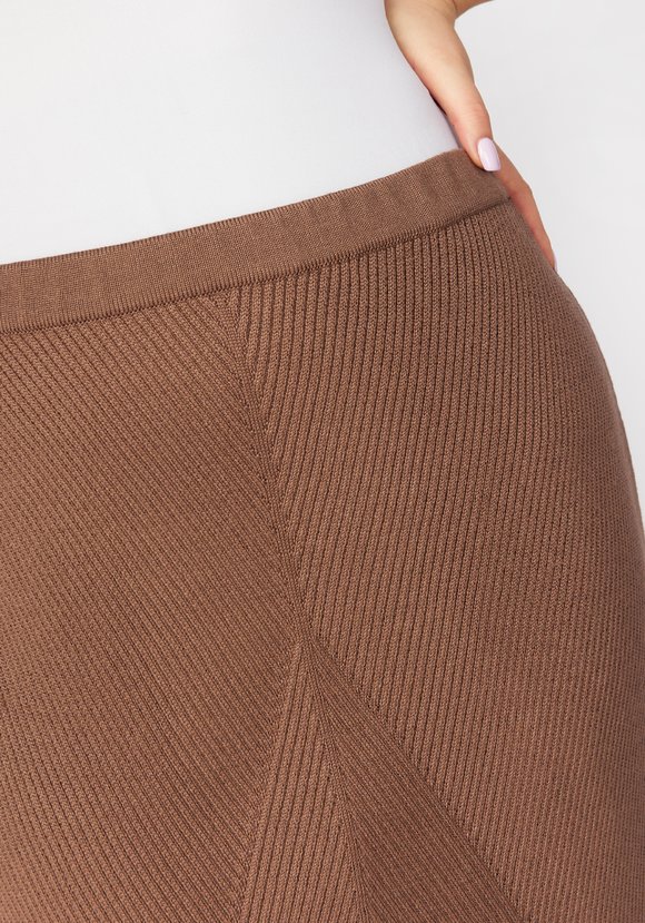 Юбка женская прямого кроя шир.  580, рис. 8