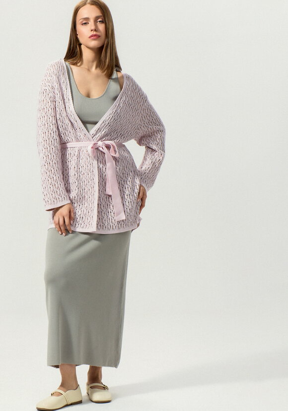 Кардиган ажурной вязки шир.  580, рис. 45