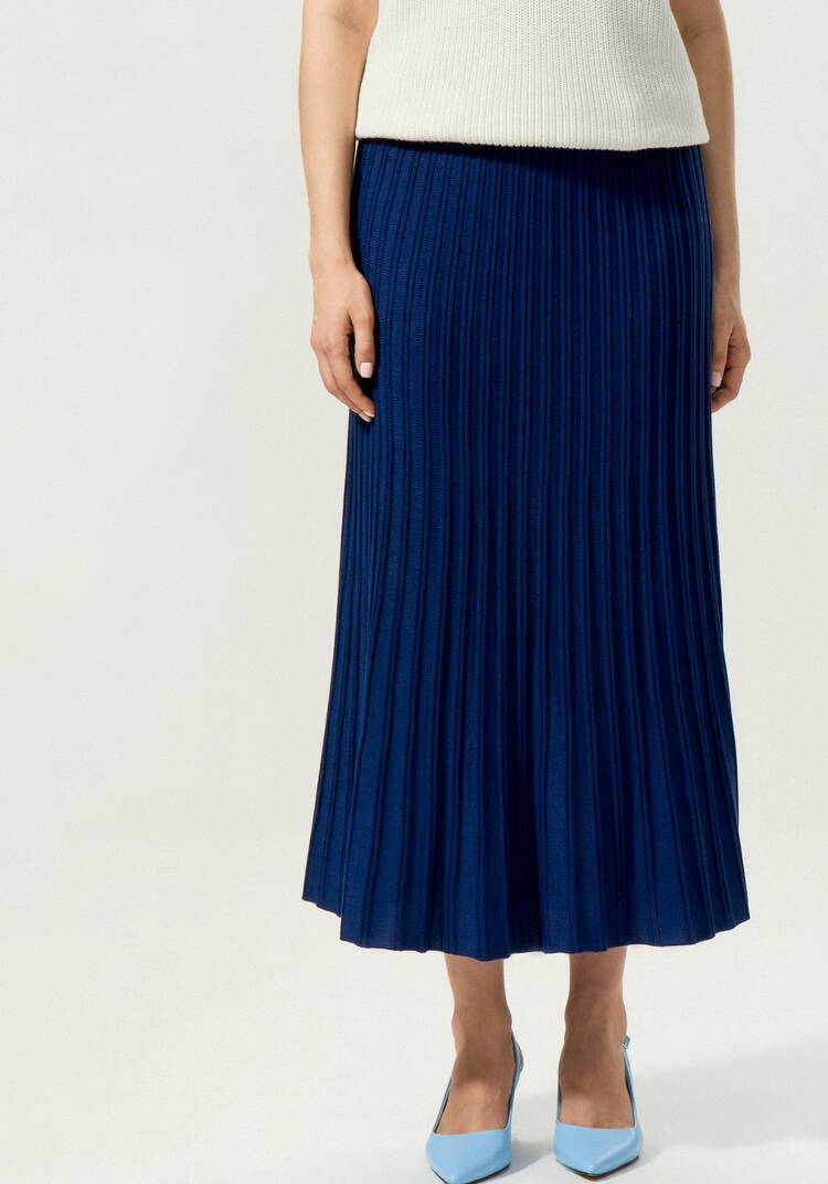 Юбка плиссе длины миди шир.  750, рис. 20