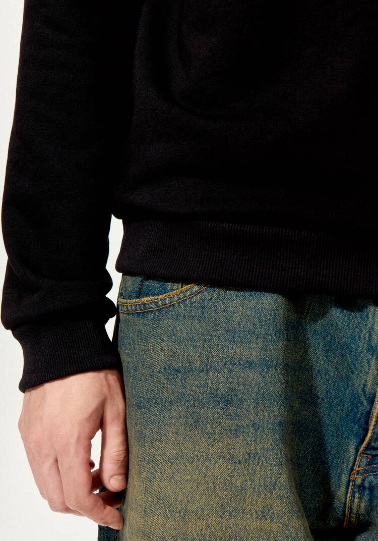 Свитшот с принтом на передней полочке шир.  750, рис. 21