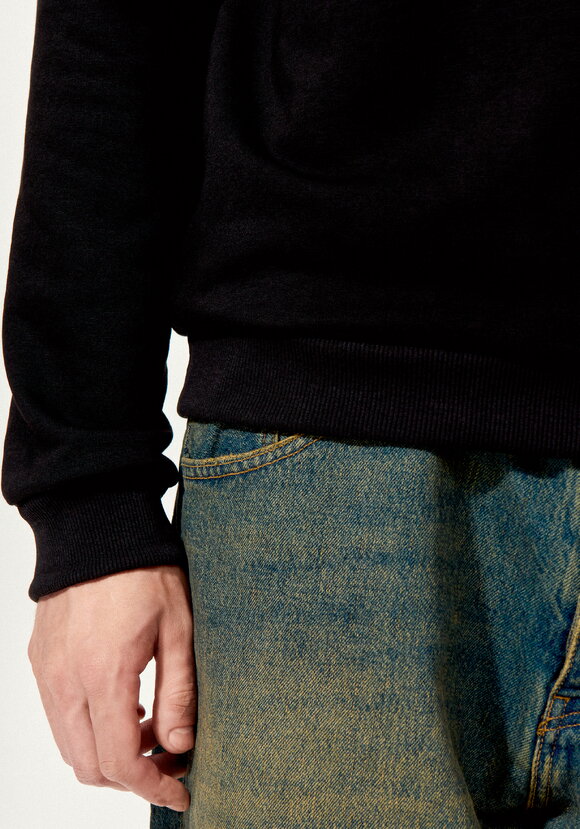 Свитшот с принтом на передней полочке шир.  580, рис. 21