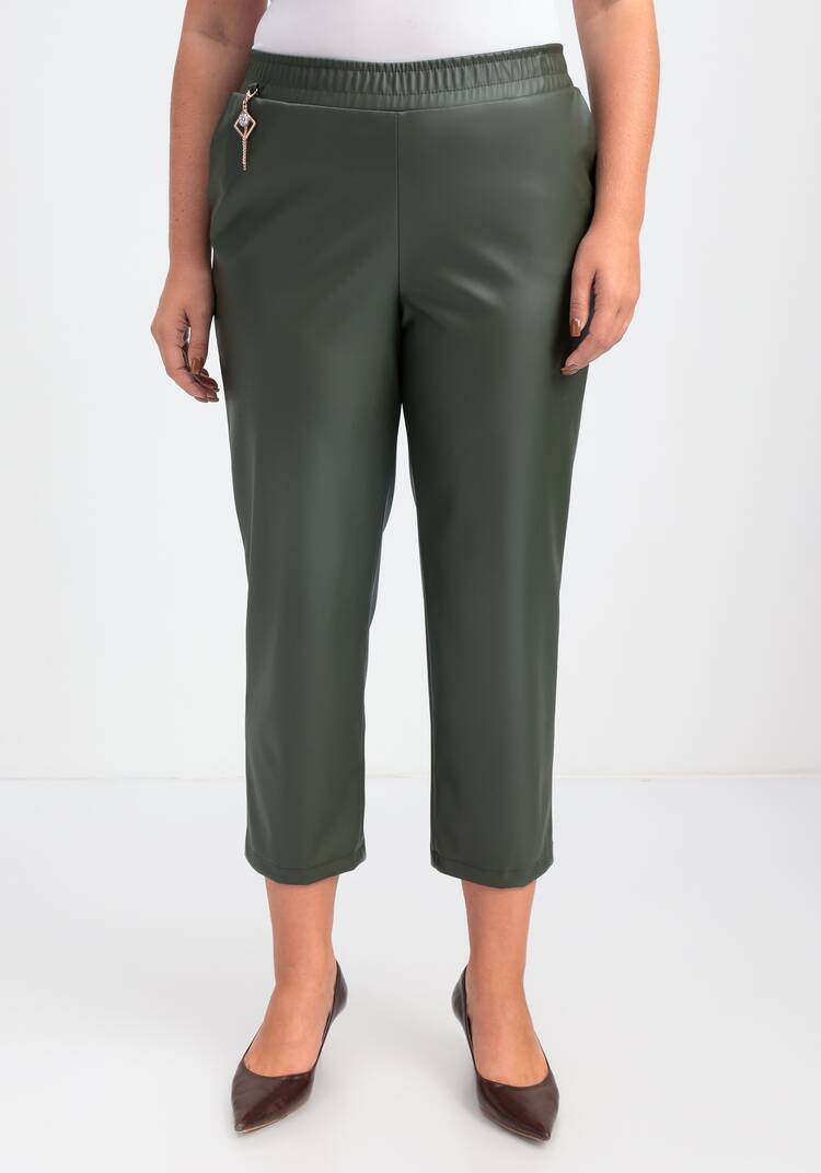 Брюки из экокожи длиной 7/8 шир.  750, рис. 22