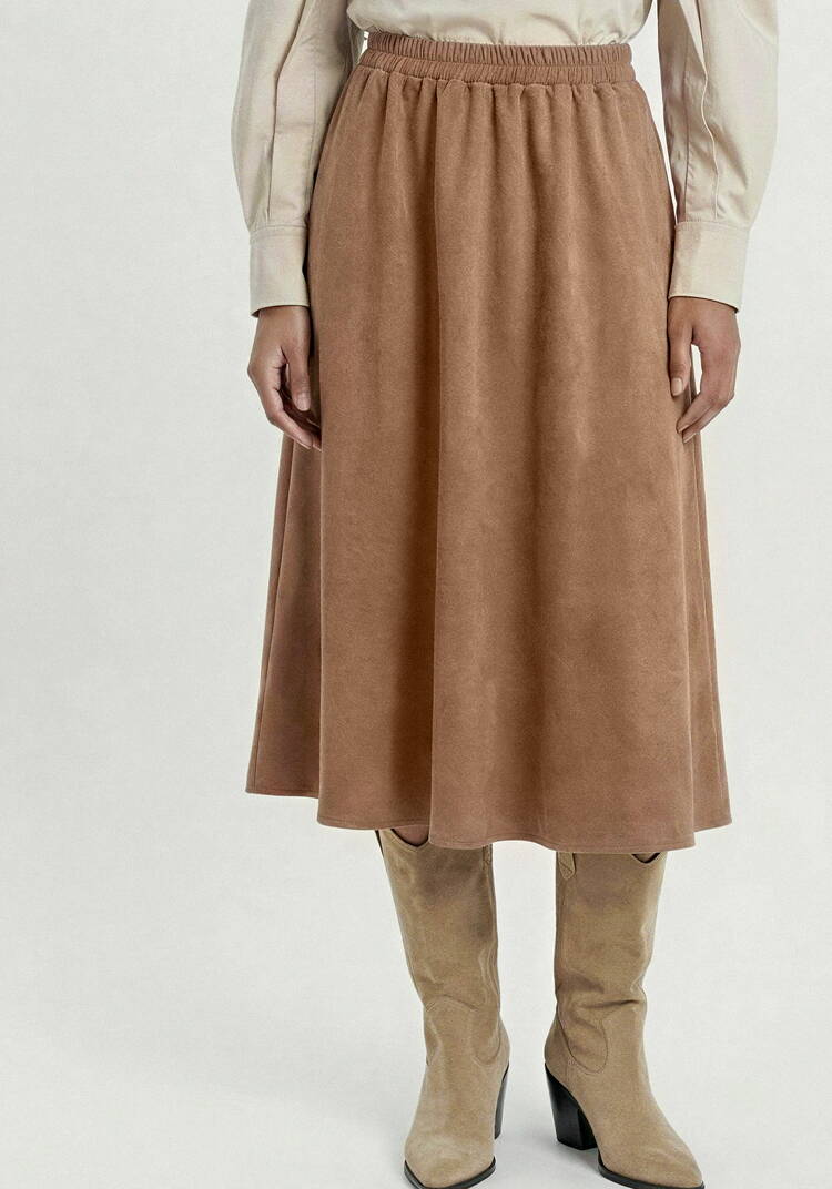 Юбка А-силуэта из эко-замши, на резинке шир.  750, рис. 12