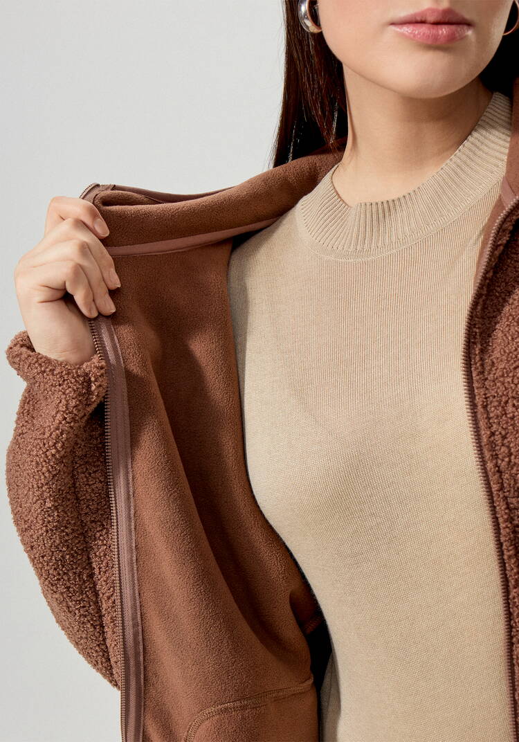 Куртка в стиле тедди с капюшоном шир.  750, рис. 14