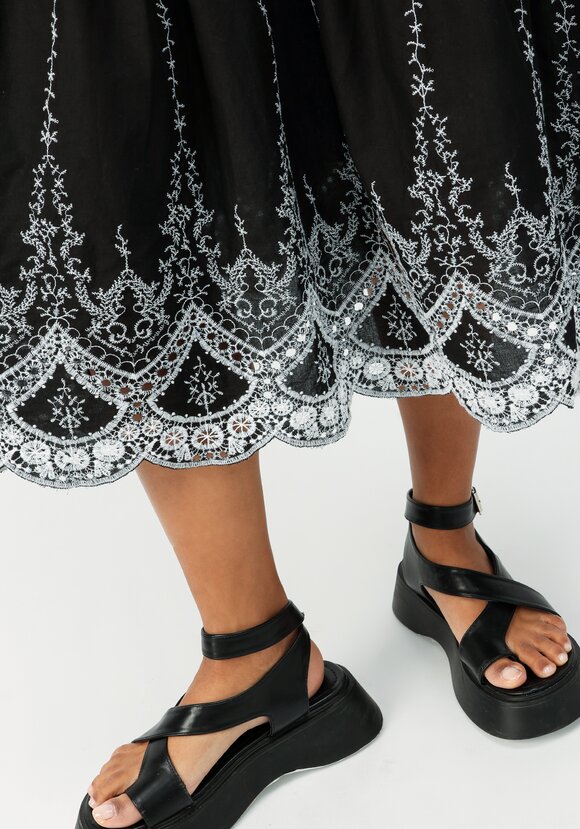 Платье свободного кроя с вышивкой шир.  580, рис. 14