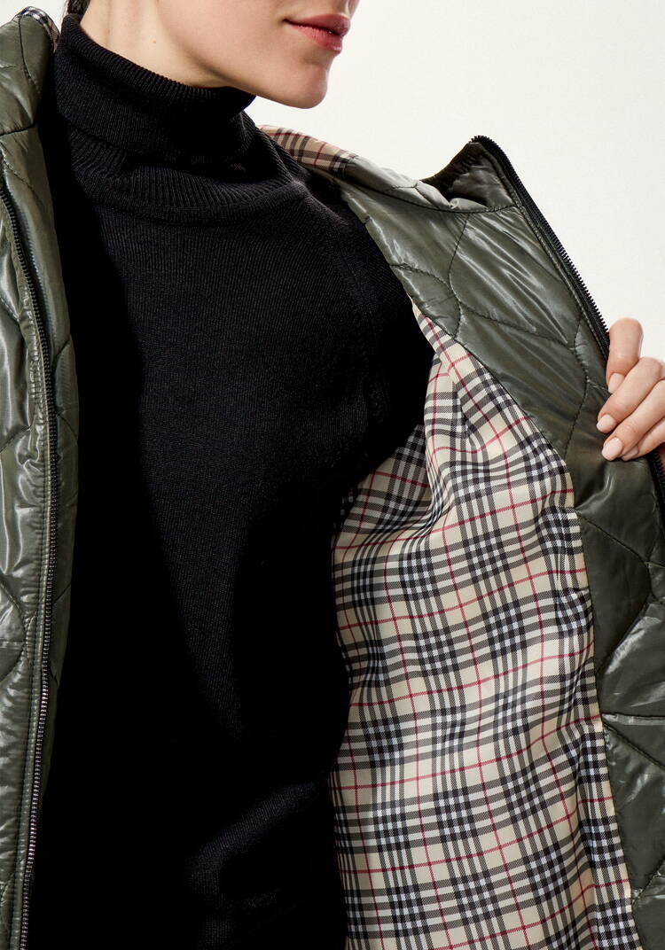 Куртка прямого кроя с капюшоном на молнии шир.  750, рис. 12