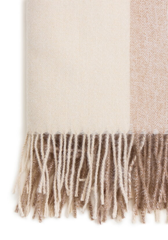 Платок Сильвия шир.  580, рис. 5