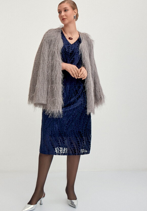 Жакет из ткани с блестящим ворсом шир.  580, рис. 10