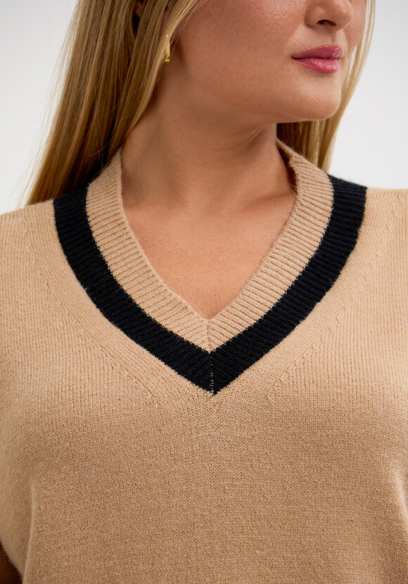 Джемпер Камея шир.  580, рис. 39