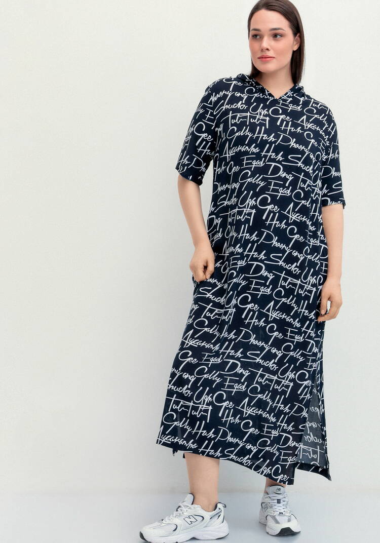 Платье-футболка с капюшоном шир.  750, рис. 1