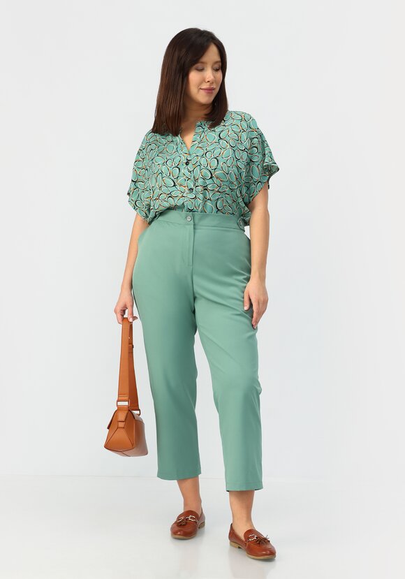 Брюки с декоративными хлястиками шир.  580, рис. 13