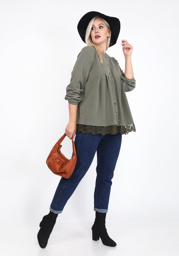 Блуза на пуговицах с отделкой из кружева шир.  580, рис. 7