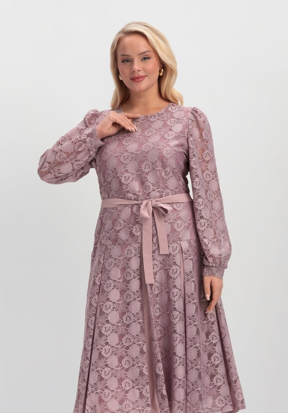 Платье с комбинированными складками на юбке шир.  580, рис. 10