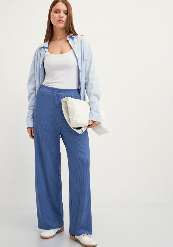 Брюки свободного кроя в рубчик шир.  580, рис. 17