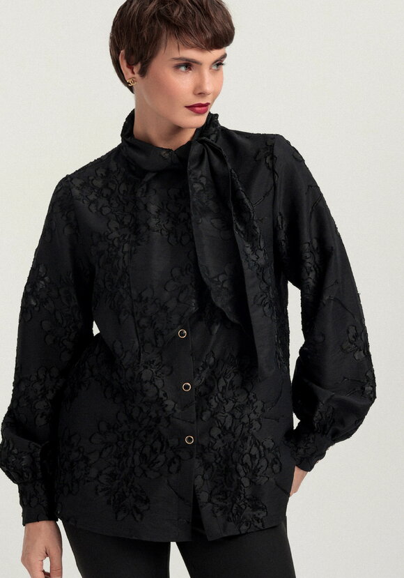 Блуза со съемным бантом шир.  580, рис. 9