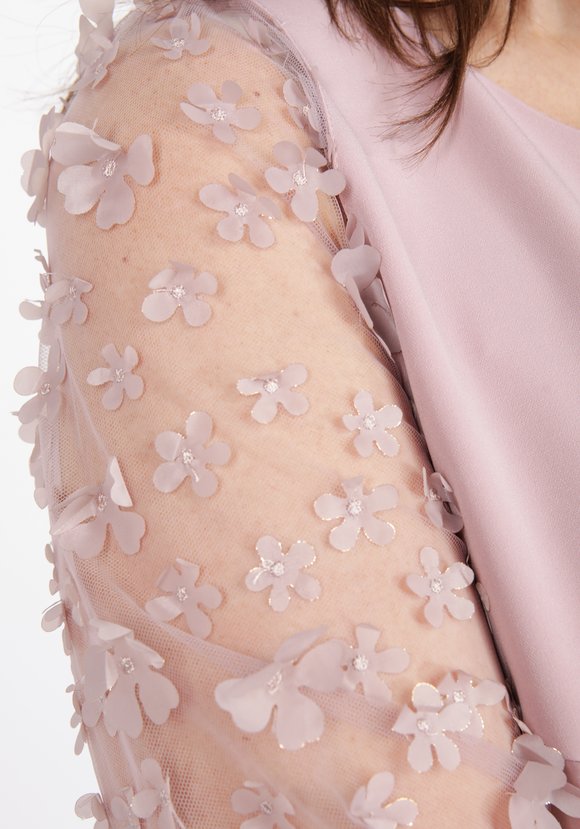 Платье коктейльное из комбинированной ткани шир.  580, рис. 13