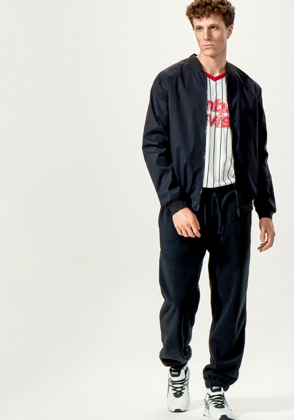 Брюки джоггеры на резинке по низу шир.  580, рис. 16