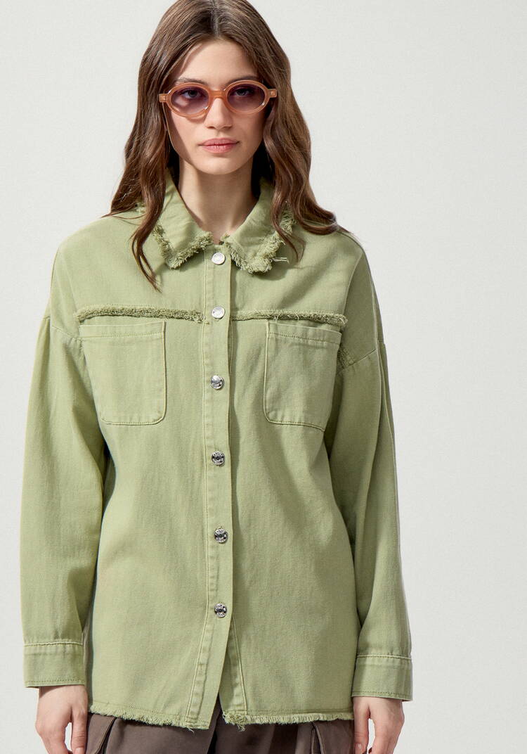 Джинсовая куртка с бахромой по краям шир.  750, рис. 20