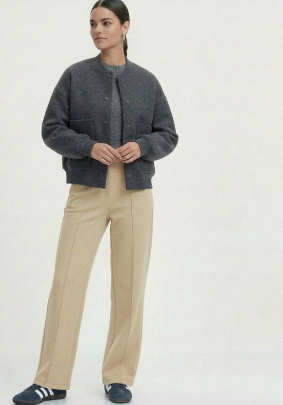 Брюки прямые cо стрелками шир.  580, рис. 22