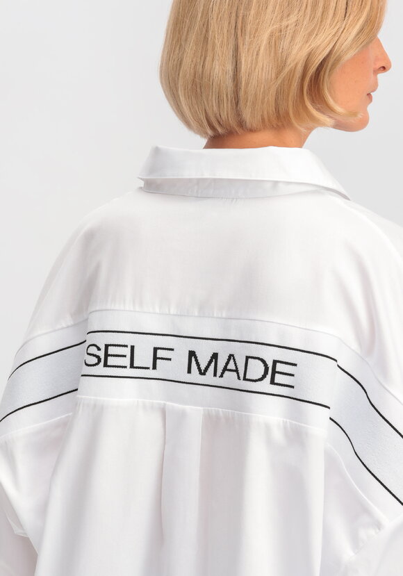 Рубашка с принтом на спине и рукавах шир.  580, рис. 14