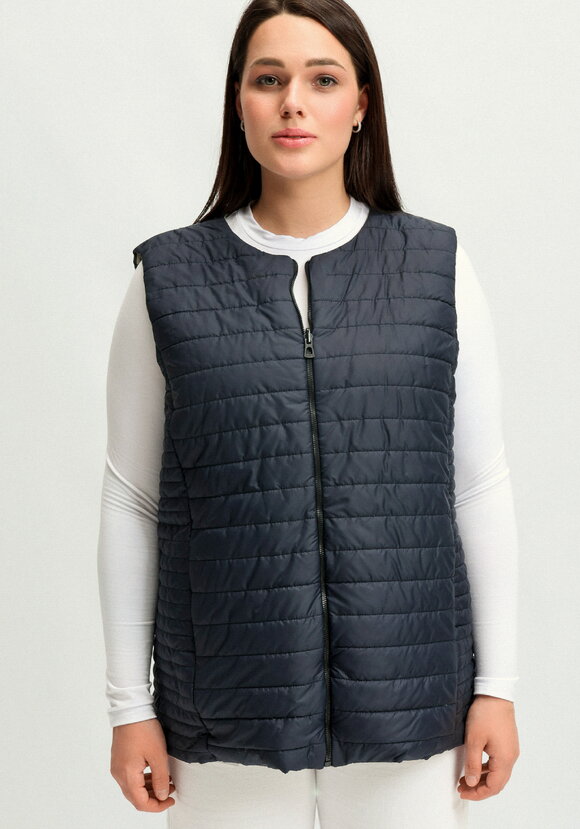 Жилет двухсторонний на молнии шир.  580, рис. 21