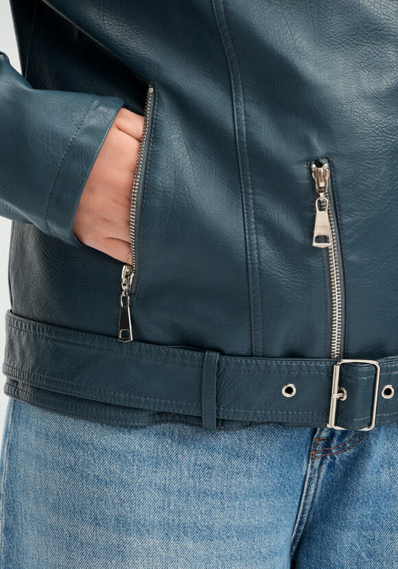 Кожаная куртка шир.  580, рис. 15