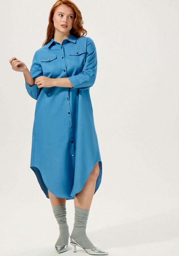 Платье-рубашка А-силуэта на кнопках шир.  580, рис. 16
