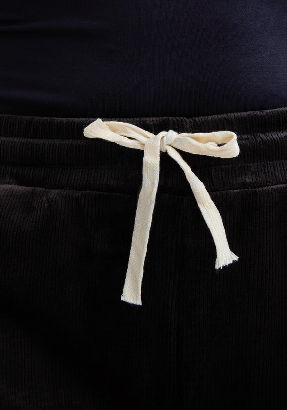 Брюки вельветовые утепленные шир.  580, рис. 5