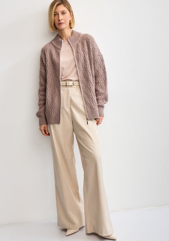 Кардиган на молнии с вязкой в виде ромбов шир.  580, рис. 20