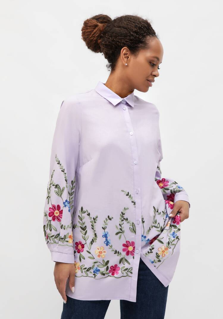 Рубашка с цветочной вышивкой шир.  750, рис. 1