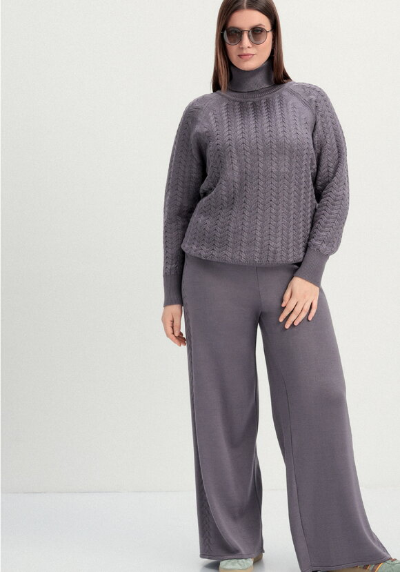 Брюки прямые свободной посадки с лампасами шир.  580, рис. 7