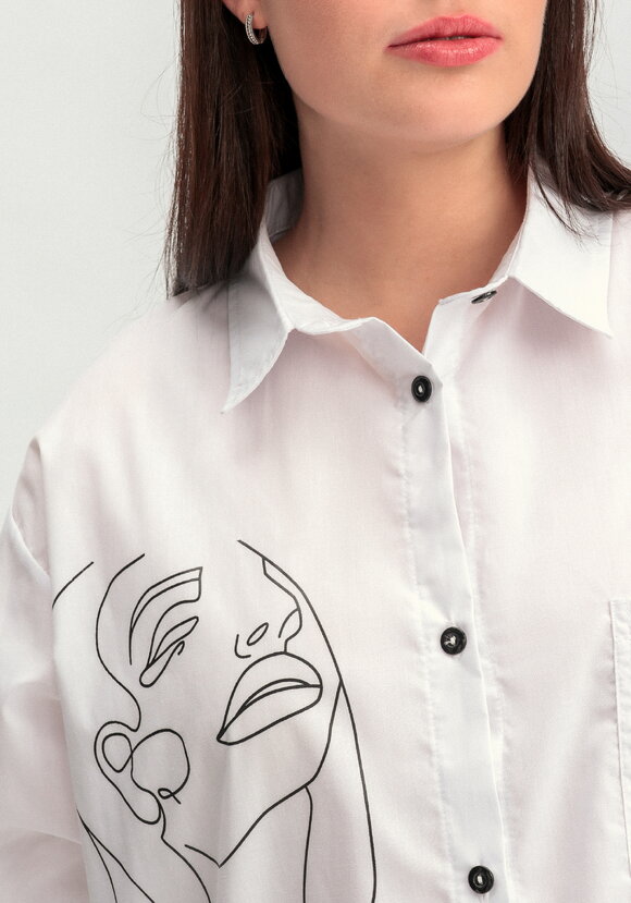 Рубашка с принтом на передней полочке шир.  580, рис. 5