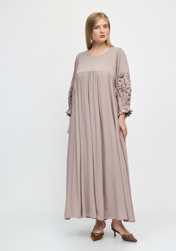 Платье свободного кроя с отрезным лифом шир.  580, рис. 13