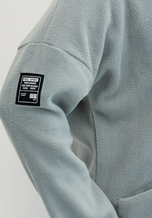 Толстовка из флиса с нашивкой на груди шир.  580, рис. 16