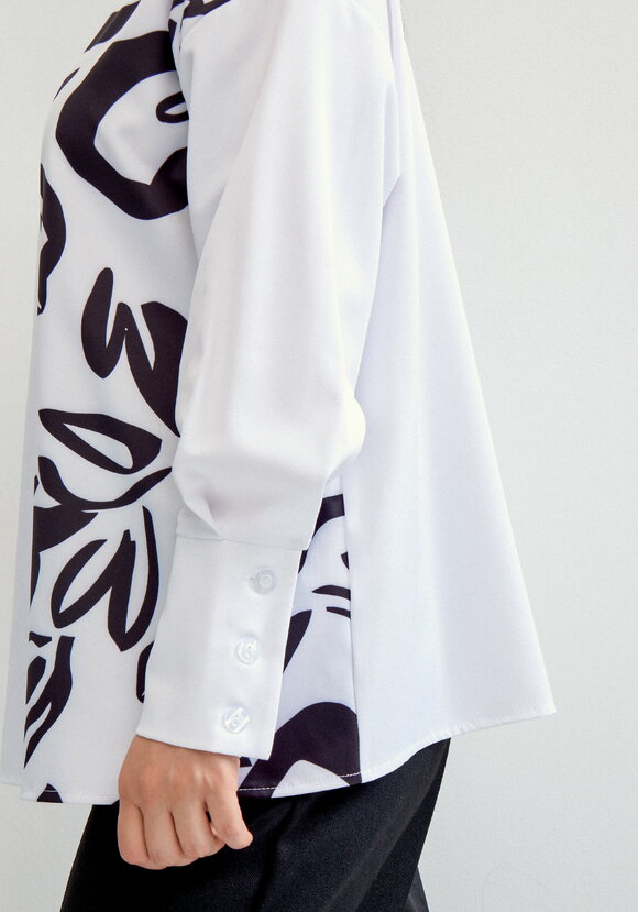 Блуза комбинированная с воротником-стойкой шир.  580, рис. 10