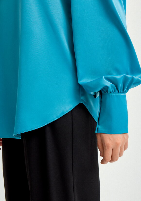 Блуза шелковая с пуговицами на вороте шир.  580, рис. 19