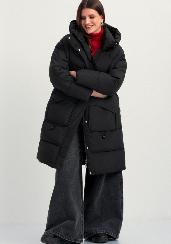 Пуховик стеганый с асимметричными карманами шир.  580, рис. 1