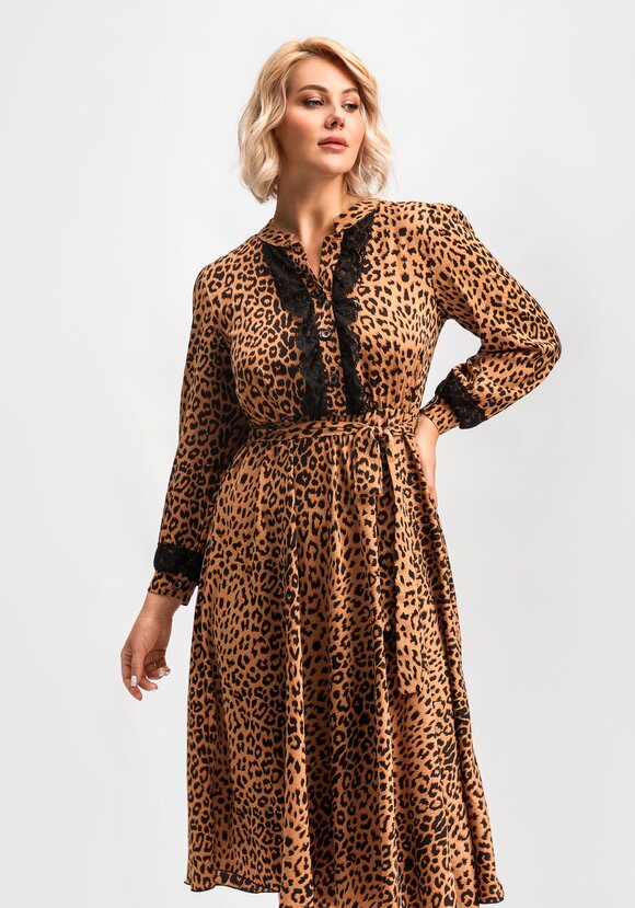 Платье с кружевом и анималистичным принтом шир.  580, рис. 2