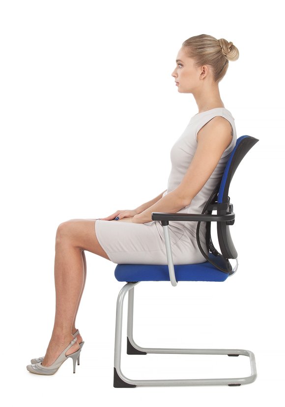 Кресло для поясницы. Корректор поясничного отдела офис-комфорт. Ортопедический стул для поясницы. Стул для разгрузки позвоночника. Позы на кресле.