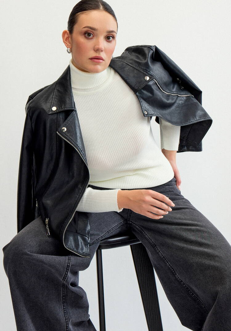 Водолазка в рубчик с высокой горловиной шир.  750, рис. 32