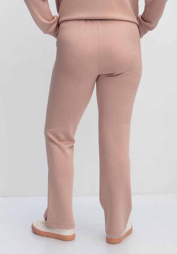 Костюм со стразами (бомбер и брюки) шир.  580, рис. 13