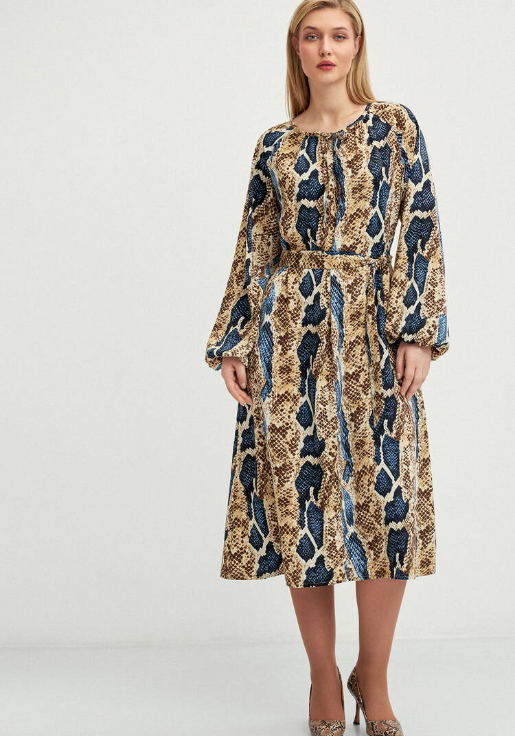 Платье с анималистичным принтом Дана шир.  750, рис. 4