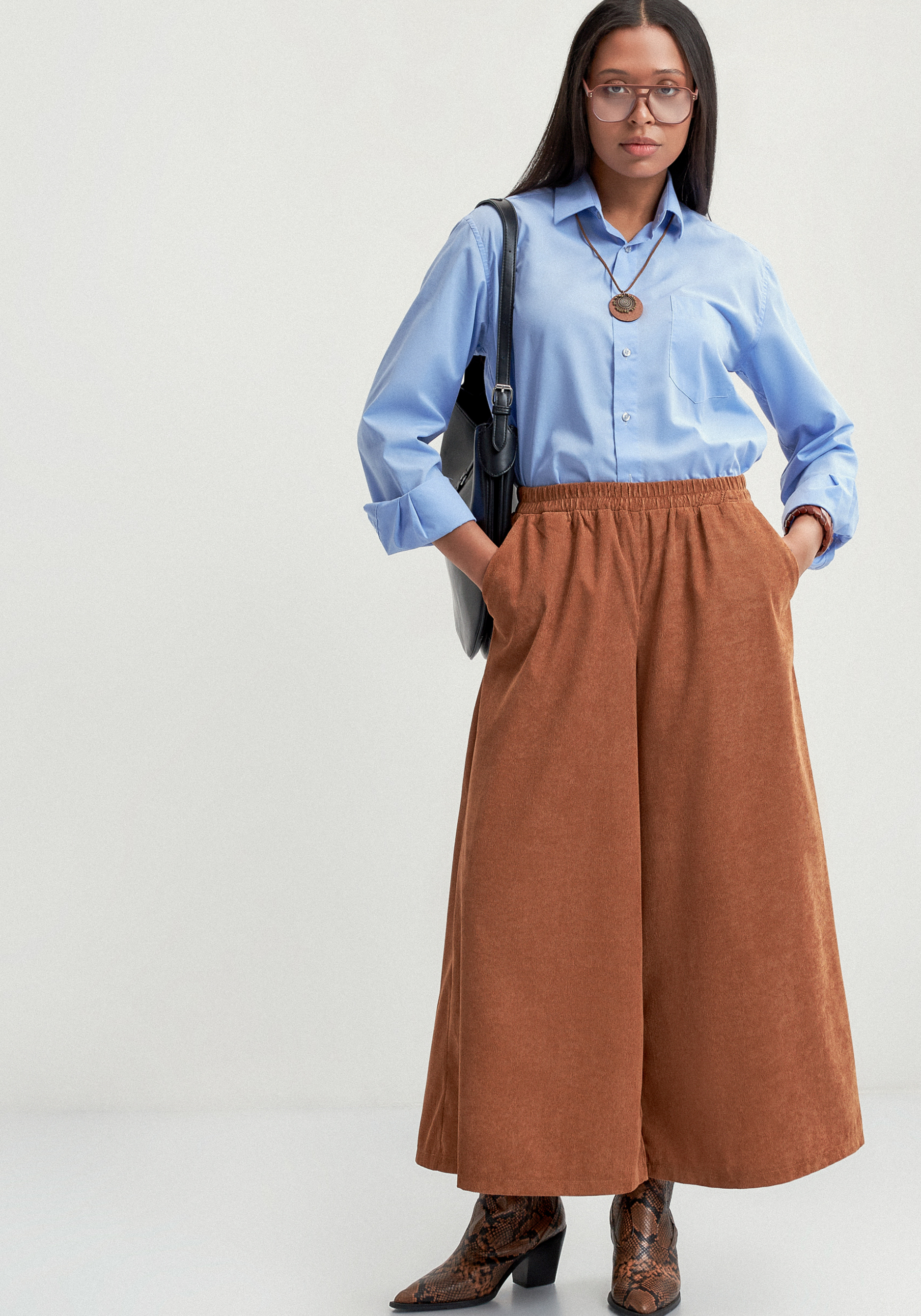 Юбка-брюки из микровельвета 3499₽