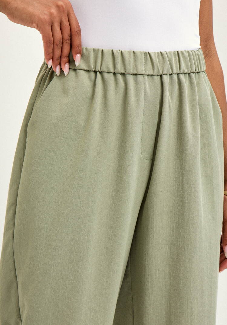 Брюки льняные на резинке по поясу и низу шир.  750, рис. 29